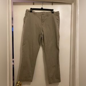 Sonoma size 12. Cotton capris